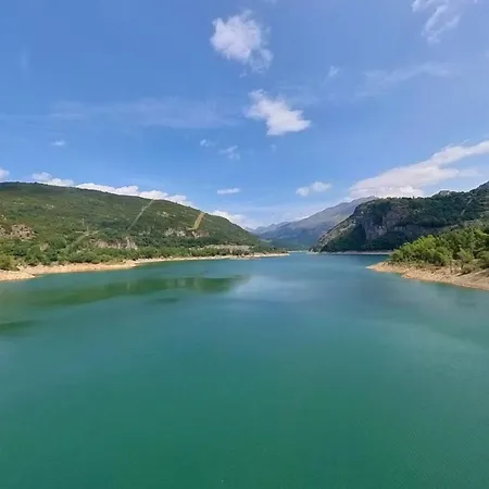 Hadar Deluxe - Tucasaenlospirineos * Escarrilla