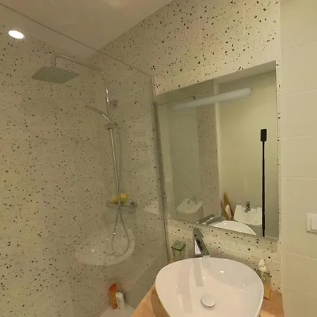 Hadar Deluxe - Tucasaenlospirineos